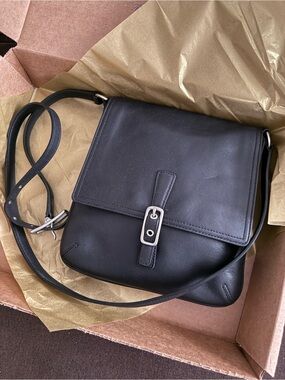 Vintage Coach Legacy Smooth Black Leather 
Crossbody Bag